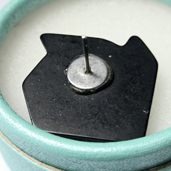 Black Cat Earrings With Rhinestone Cat Eyes Stud Earrings - Picture 14 of 17